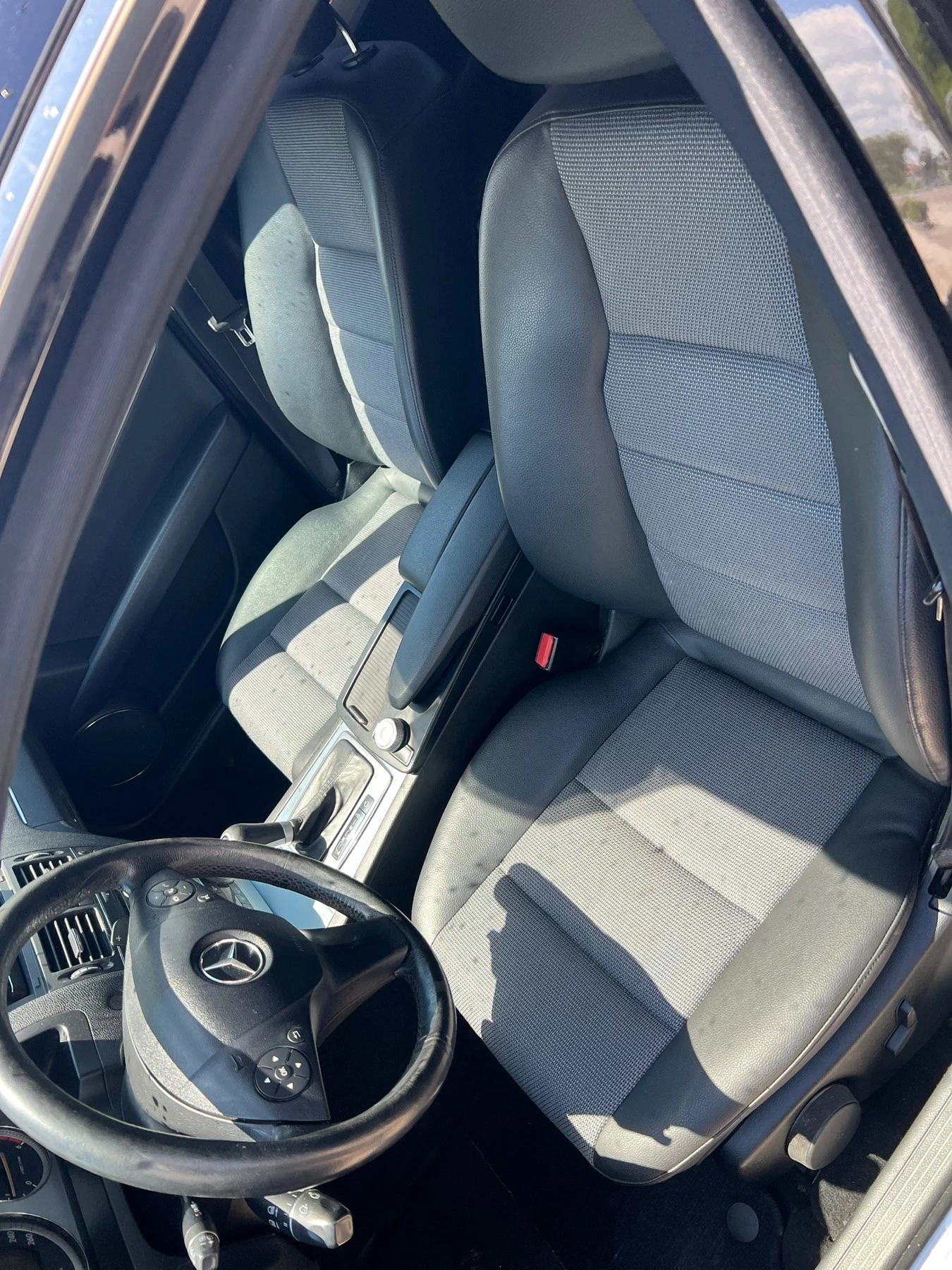 Mercedes-Benz C 220 220 CDI, снимка 13 - Автомобили и джипове - 55743657
