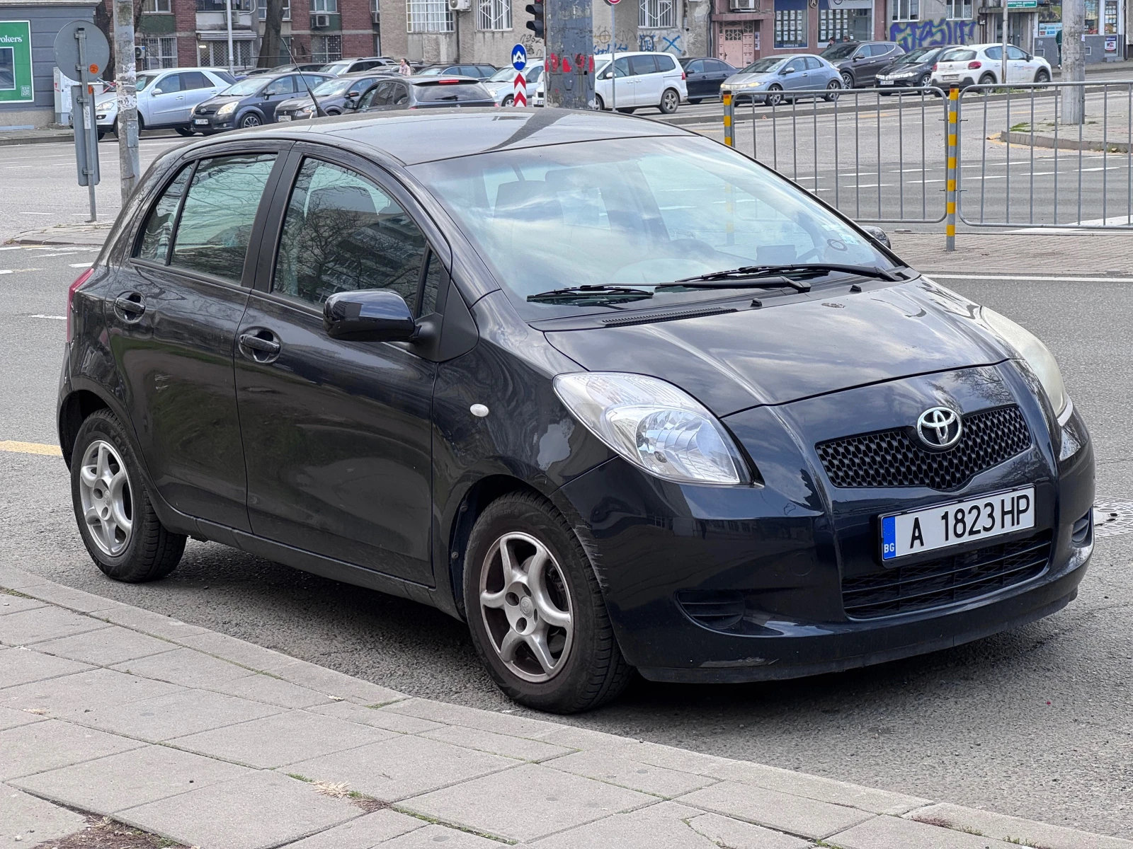 Toyota Yaris, снимка 10 - Автомобили и джипове - 55747567