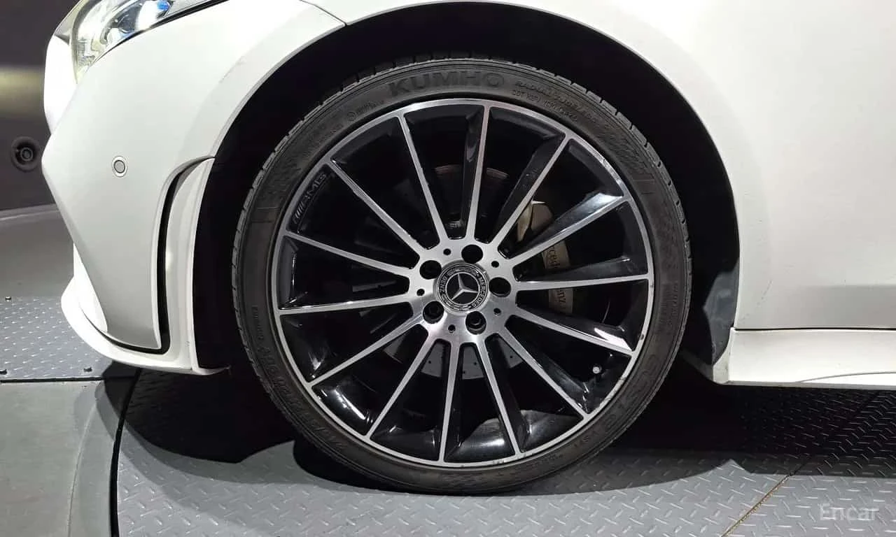 Mercedes-Benz CLS 400 d * 4MATIC * АMG Line * Обдухване * 360 * HUD * , снимка 5 - Автомобили и джипове - 56217522