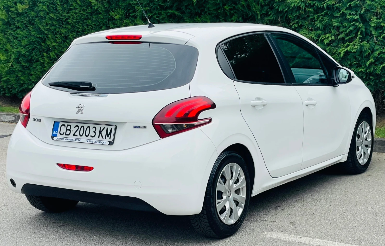 Peugeot 208 1.2 LPG EURO 6B, снимка 4 - Автомобили и джипове - 56223161