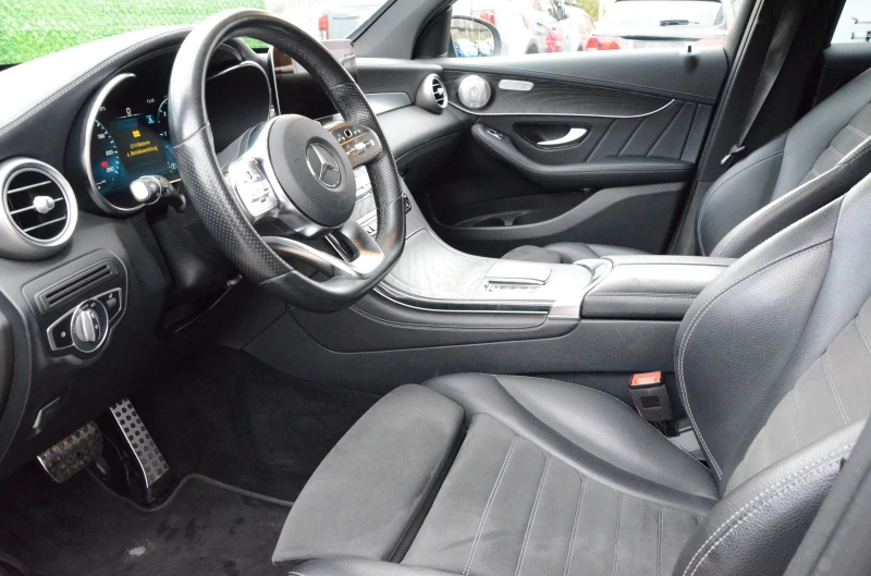 Mercedes-Benz GLC 400 4MATIC* AMG* BURMESTER* MULTIBEAM* DIGITAL* , снимка 10 - Автомобили и джипове - 53137107