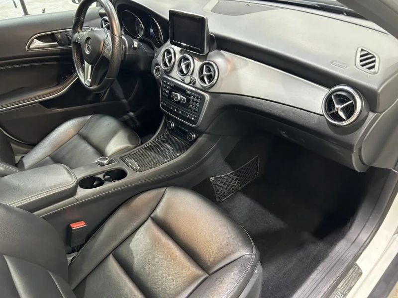 Mercedes-Benz GLA 250 4MATIC* LUXURY* HEAD-UP* АвтоКредит(ЦЕНА ДО БГ), снимка 6 - Автомобили и джипове - 53514608