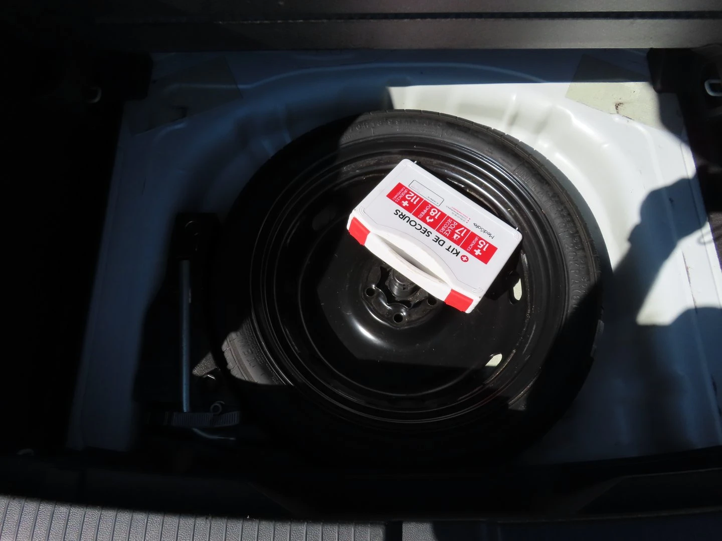 VW T-Roc VW T- Roc Design 2.0 TDI SCR DSG | Mobile.bg � ����������� 13