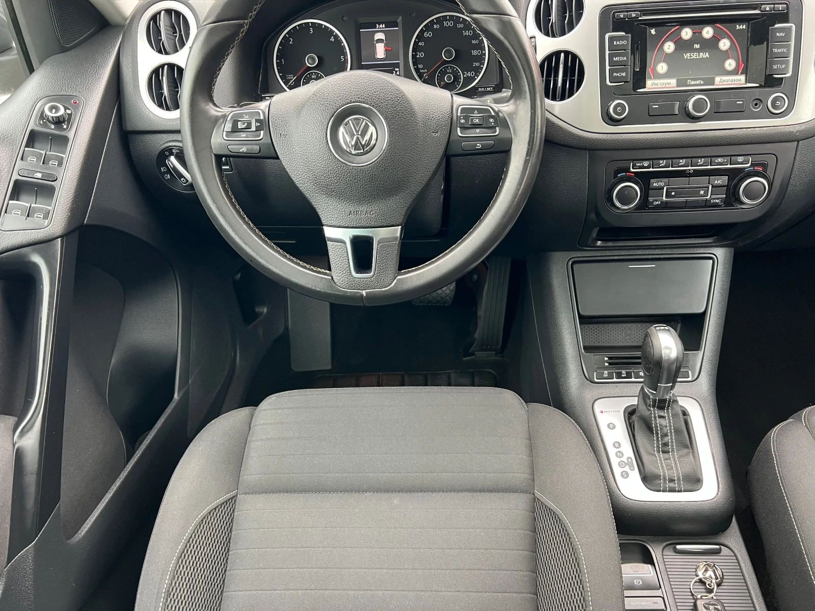 VW Tiguan 2.0TDI* AUTOMATIK* LED* FACE-LIFT* PANORAMA* FULL - изображение 8