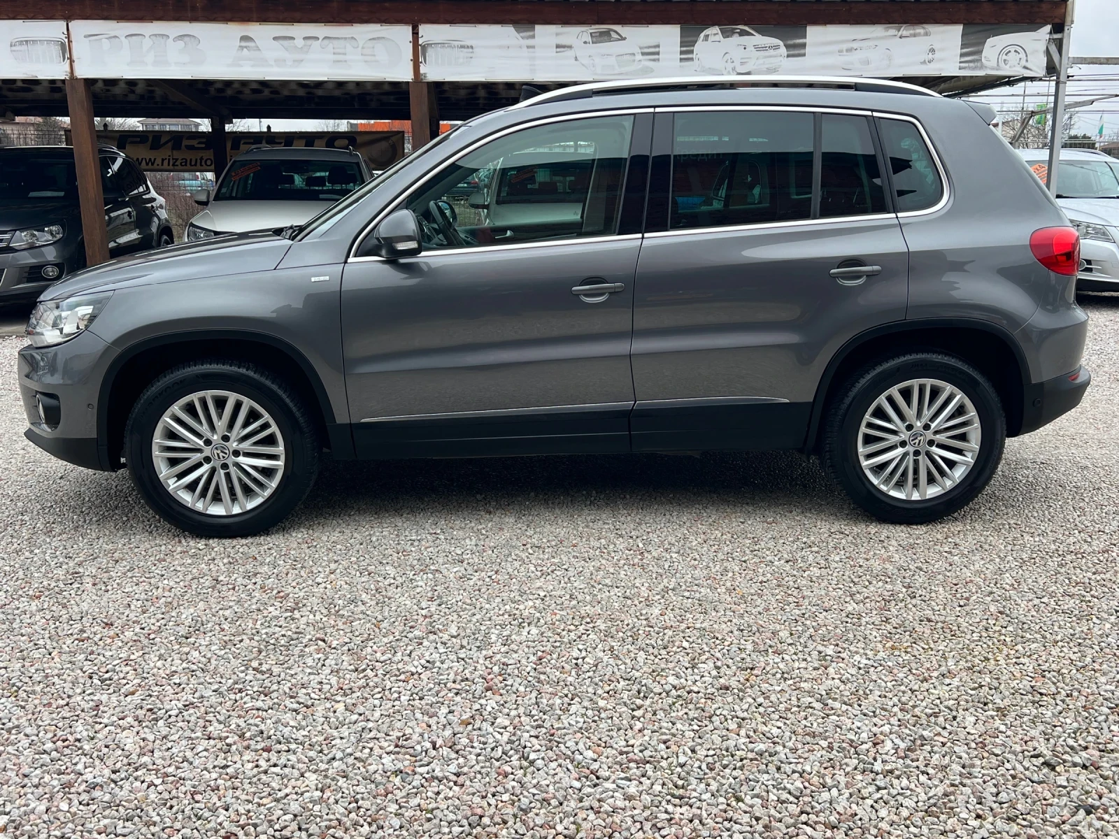 VW Tiguan 2.0TDI* AUTOMATIK* LED* FACE-LIFT* PANORAMA* FULL | Mobile.bg � ����������� 13