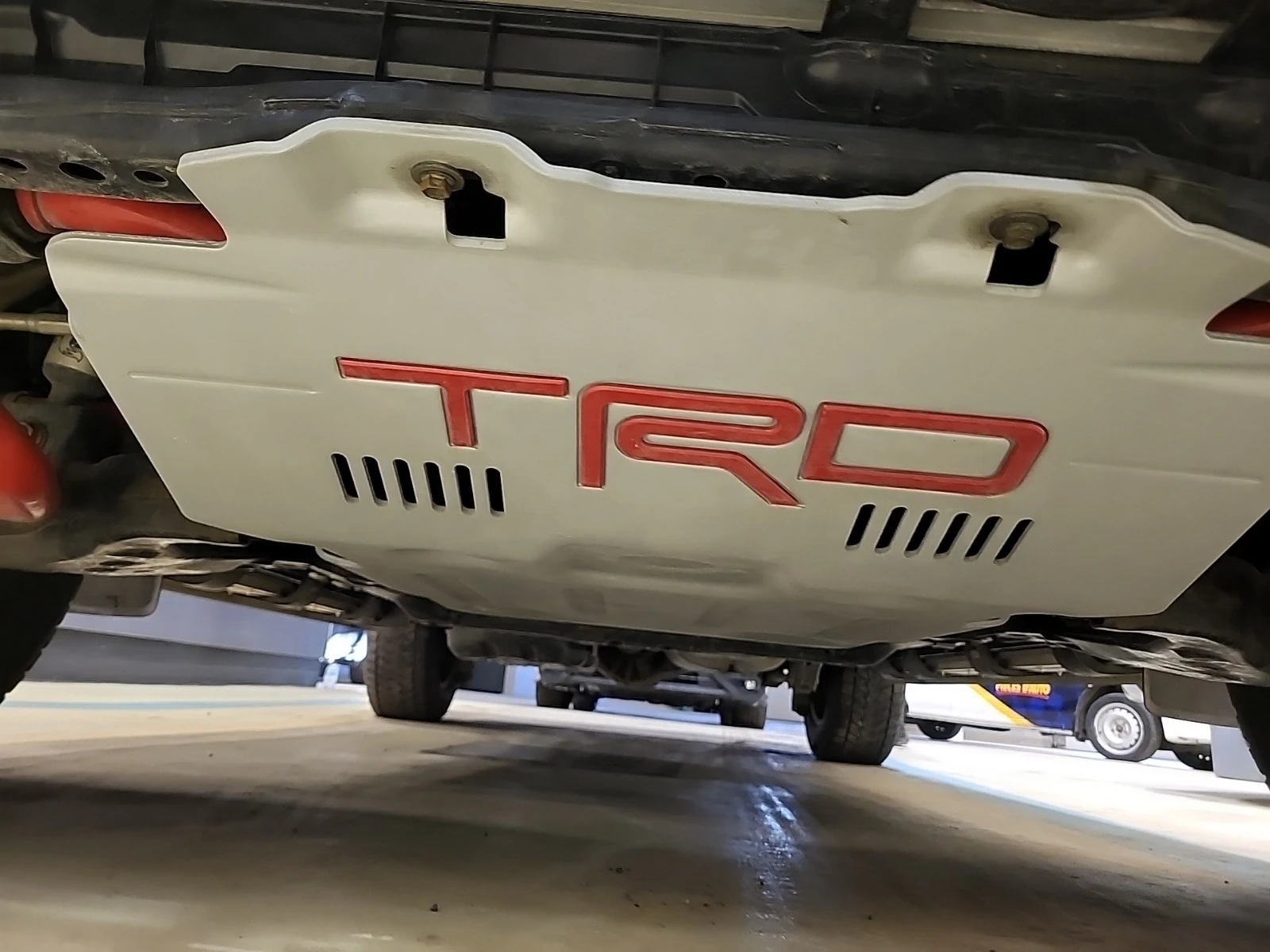 Toyota Sequoia TRD OFF ROAD * * CARFAX * * ���� ������ * *  | Mobile.bg � ����������� 12