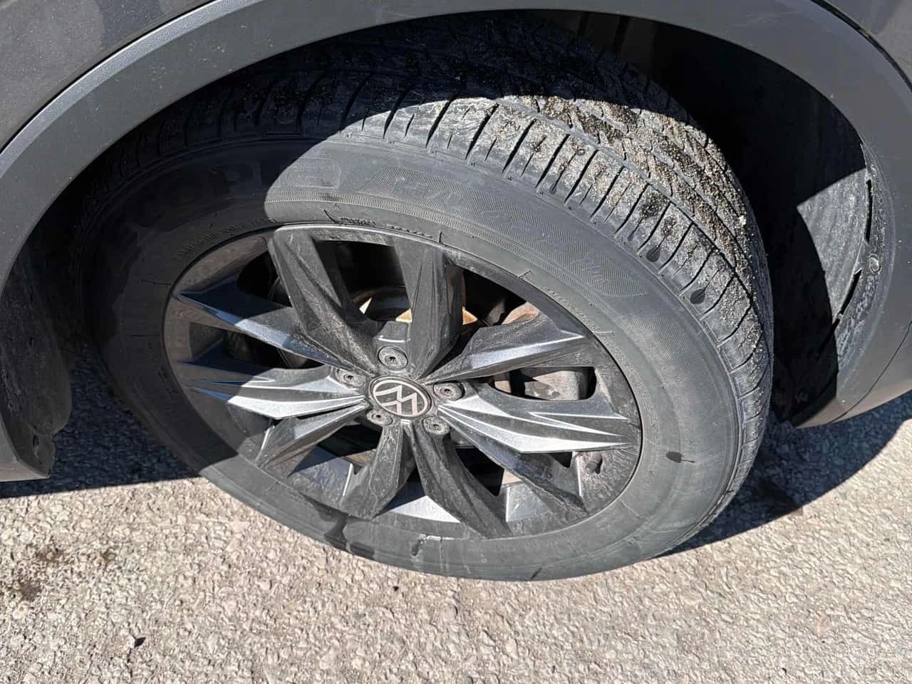 VW Tiguan  Comfortline /CAMERA/ПОДГРЕВИ , снимка 7 - Автомобили и джипове - 54023327