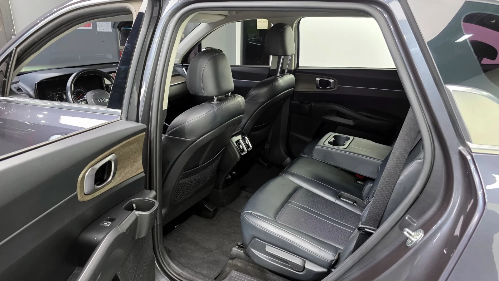 Kia Sorento ПОДГРЕВИ / СЛ. НА ЛЕНТИ, снимка 16 - Автомобили и джипове - 54060738