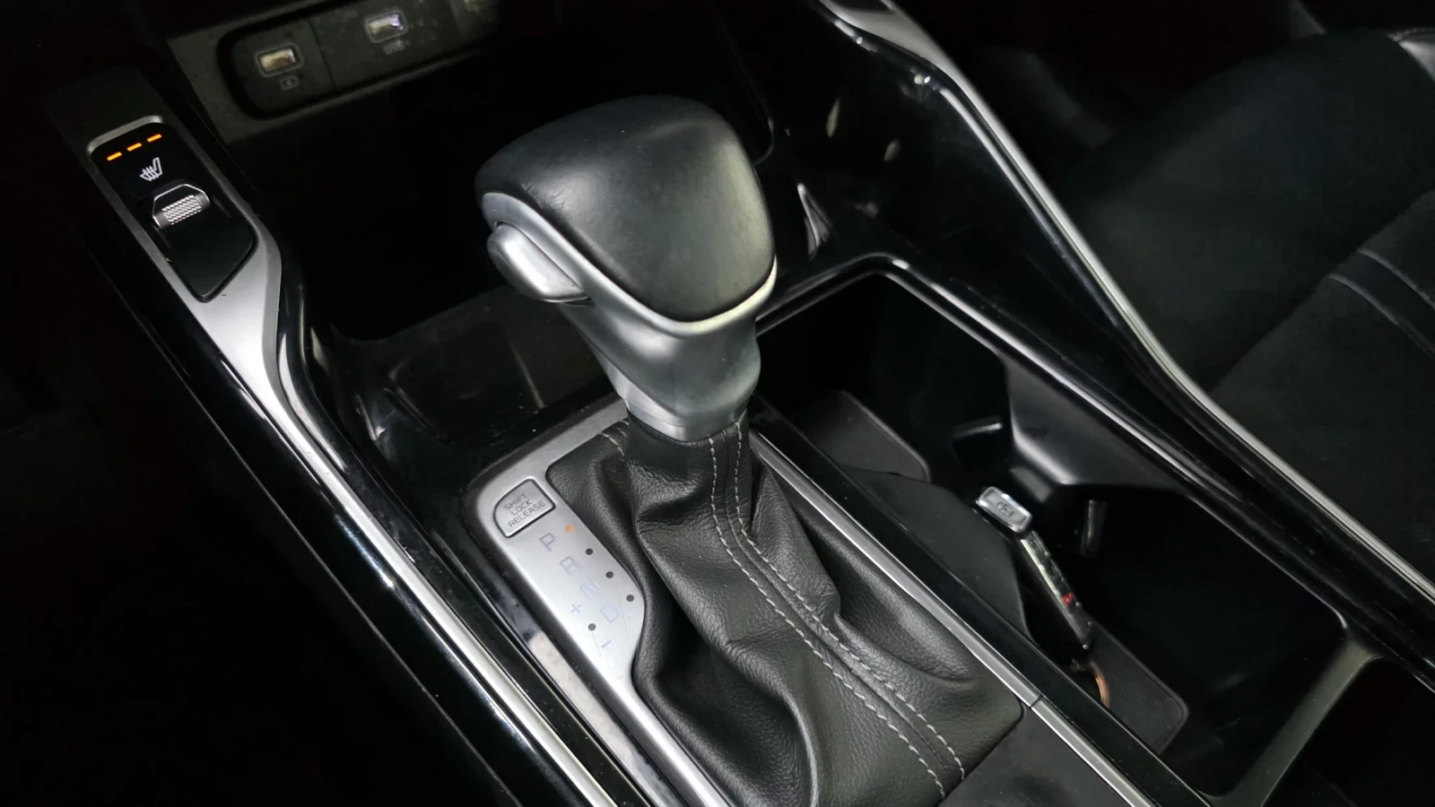 Kia Sorento ПОДГРЕВИ / СЛ. НА ЛЕНТИ, снимка 15 - Автомобили и джипове - 54060738