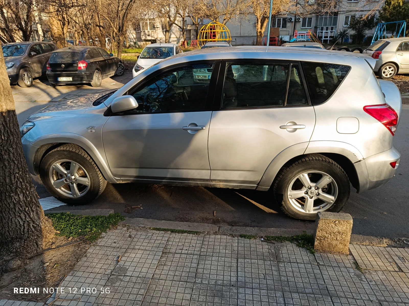 Toyota Rav4, снимка 3 - Автомобили и джипове - 54482167