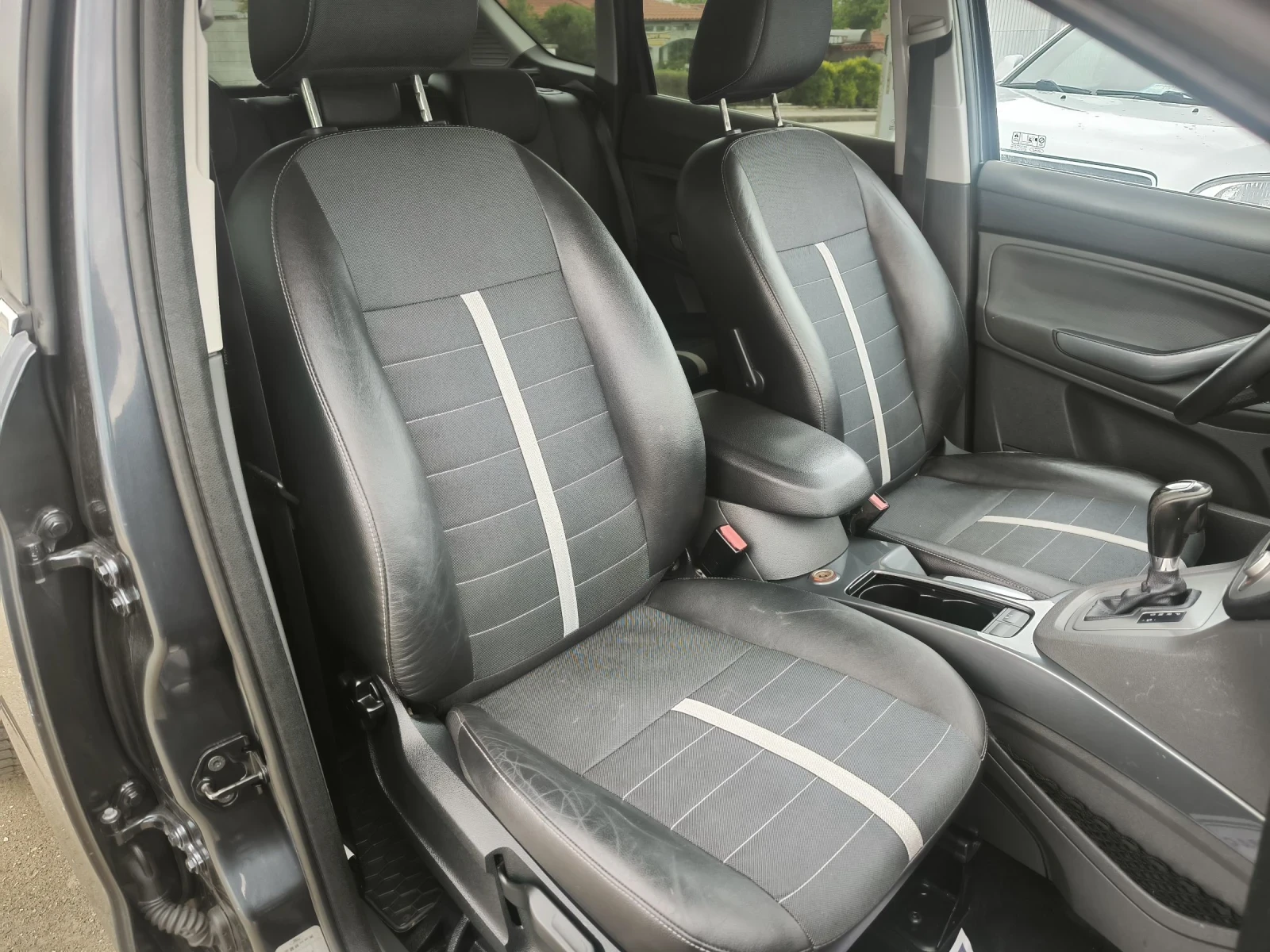 Ford Kuga 2.0TDCI Automatic , снимка 8 - Автомобили и джипове - 54641080