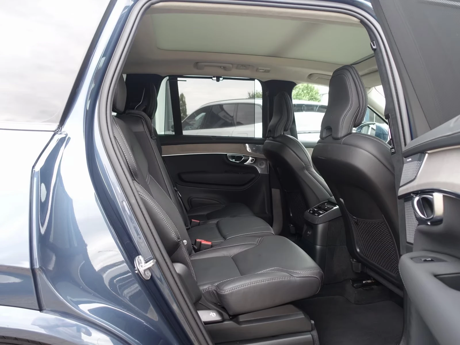 Volvo Xc90 NEW T8 AWD Ultra Bright FourC 7 Seats, снимка 14 - Автомобили и джипове - 55219002