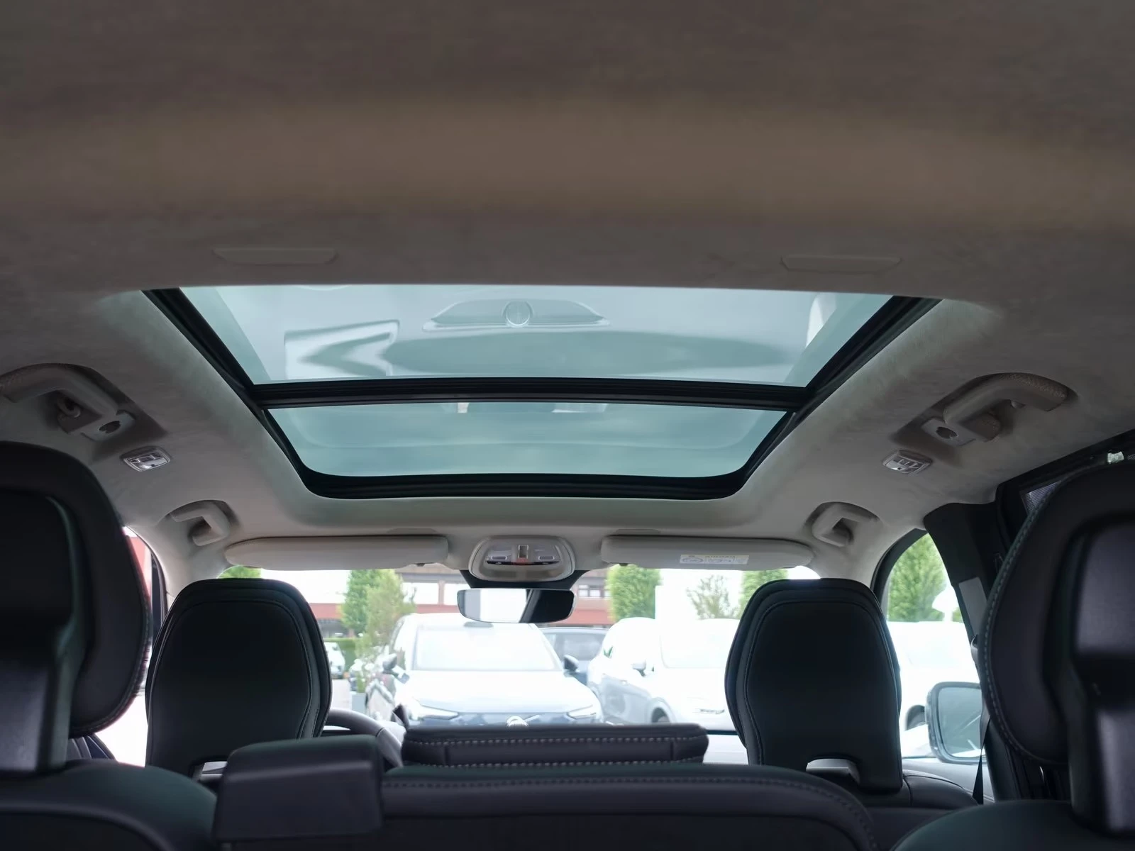 Volvo Xc90 NEW T8 AWD Ultra Bright FourC 7 Seats, снимка 15 - Автомобили и джипове - 55219002