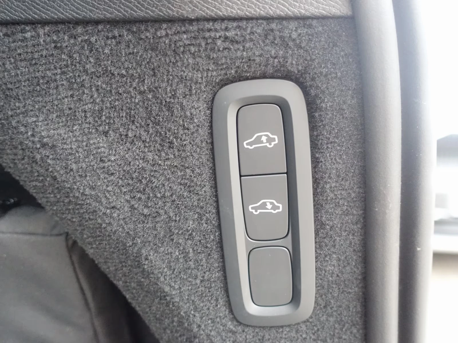 Volvo Xc90 NEW T8 AWD Ultra Bright FourC 7 Seats, снимка 16 - Автомобили и джипове - 55219002