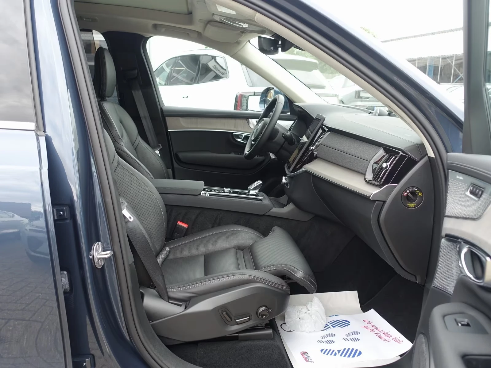 Volvo Xc90 NEW T8 AWD Ultra Bright FourC 7 Seats, снимка 13 - Автомобили и джипове - 55219002