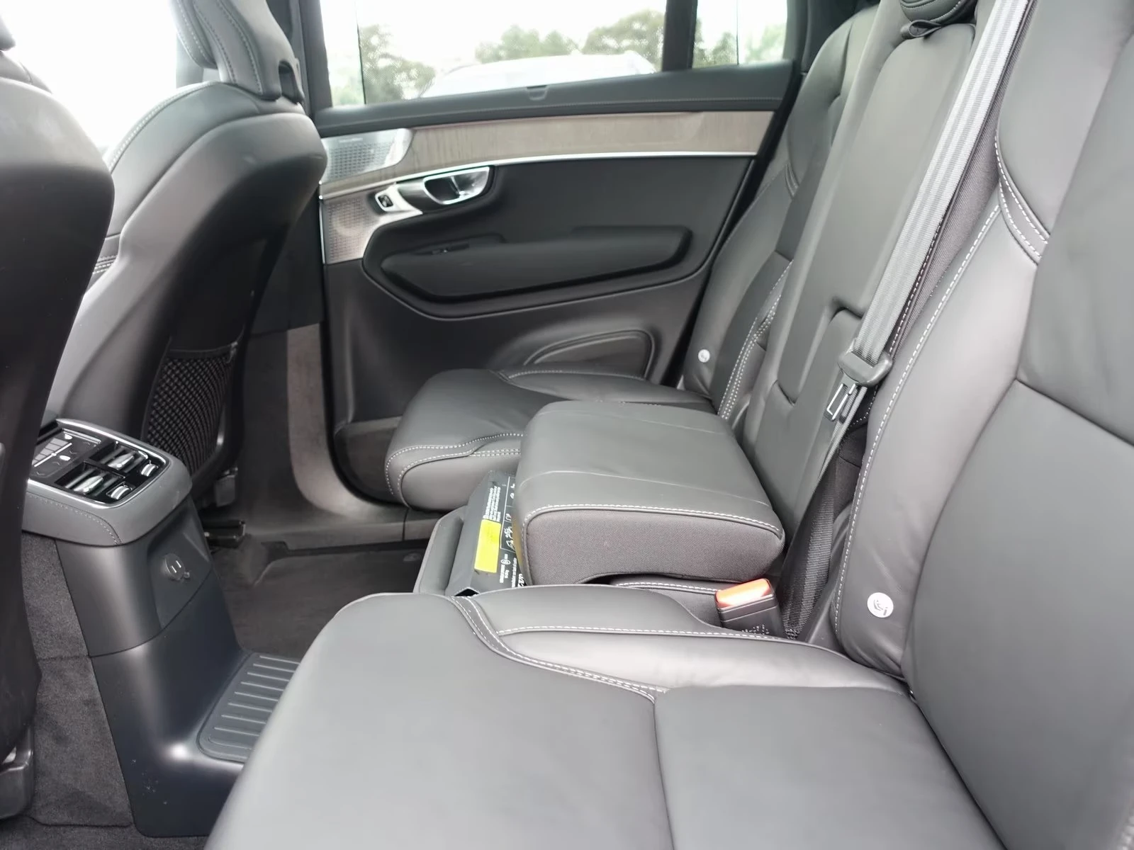 Volvo Xc90 NEW T8 AWD Ultra Bright FourC 7 Seats, снимка 12 - Автомобили и джипове - 55219002