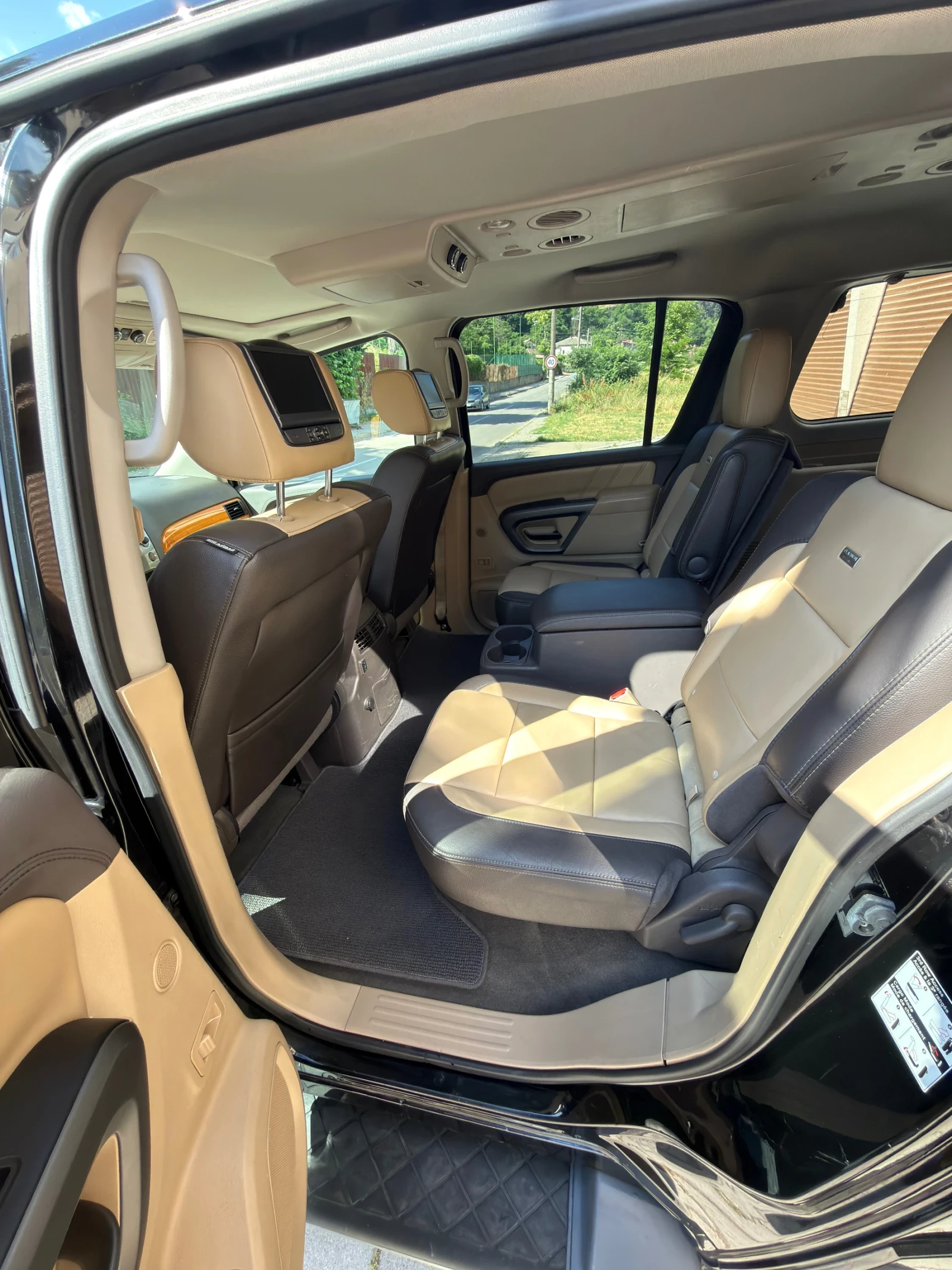 Nissan Armada Platinum Reserv, снимка 7 - Автомобили и джипове - 55846261
