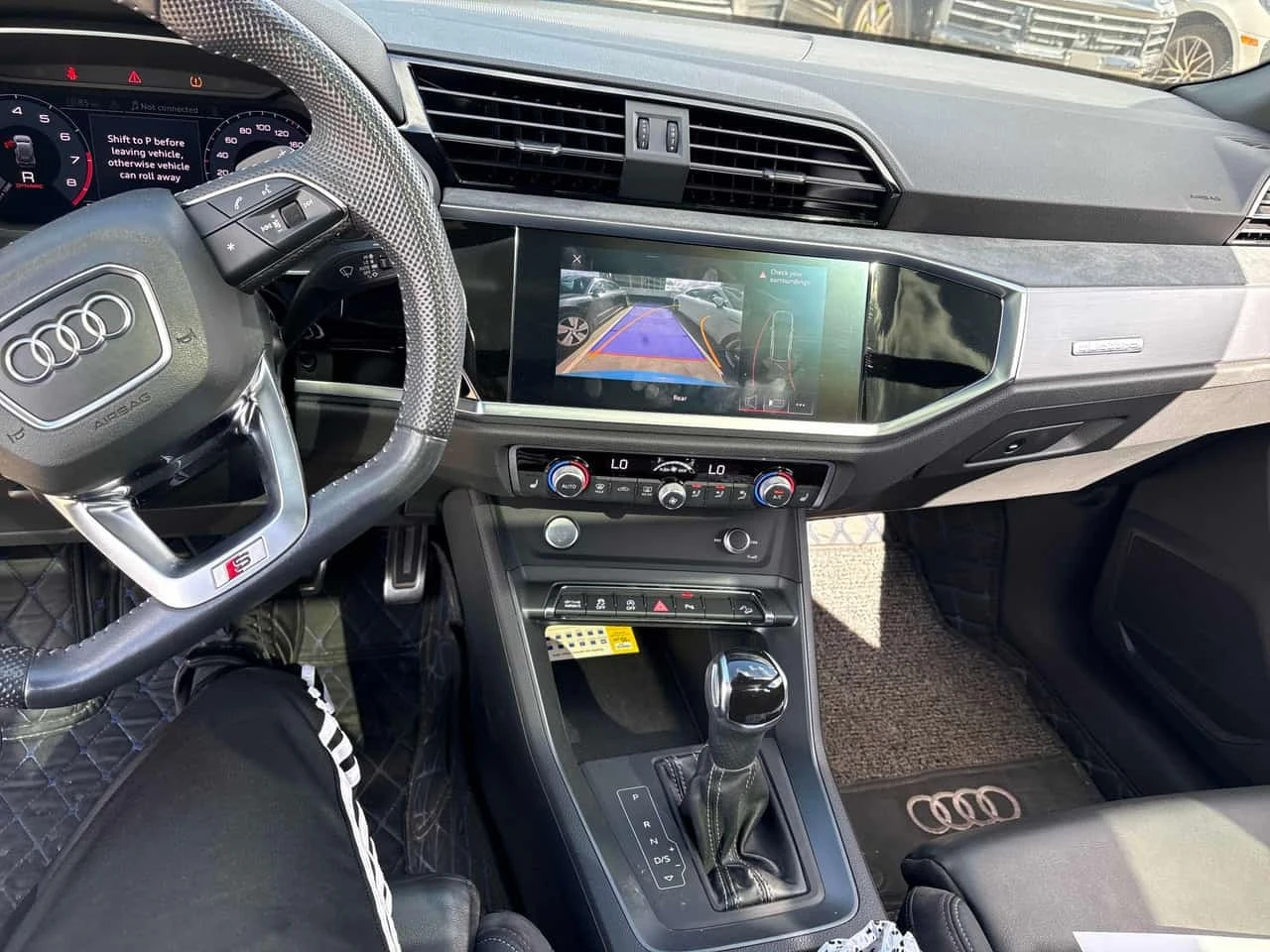 Audi Q3 * Progressiv * CARFAX * БЕЗ ПЪРВОНАЧАЛНА ВНОСКА, снимка 9 - Автомобили и джипове - 56207952