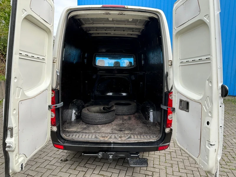 VW Crafter, снимка 11 - Бусове и автобуси - 47816062