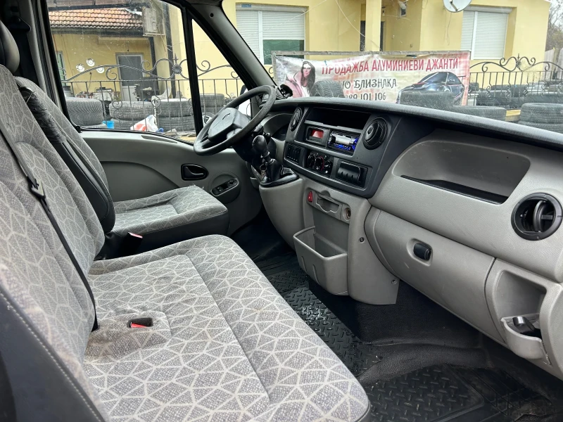 Renault Master, снимка 13 - Бусове и автобуси - 52770583
