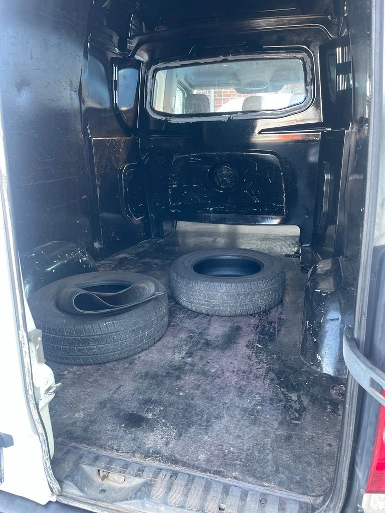 VW Crafter, снимка 10 - Бусове и автобуси - 47816062