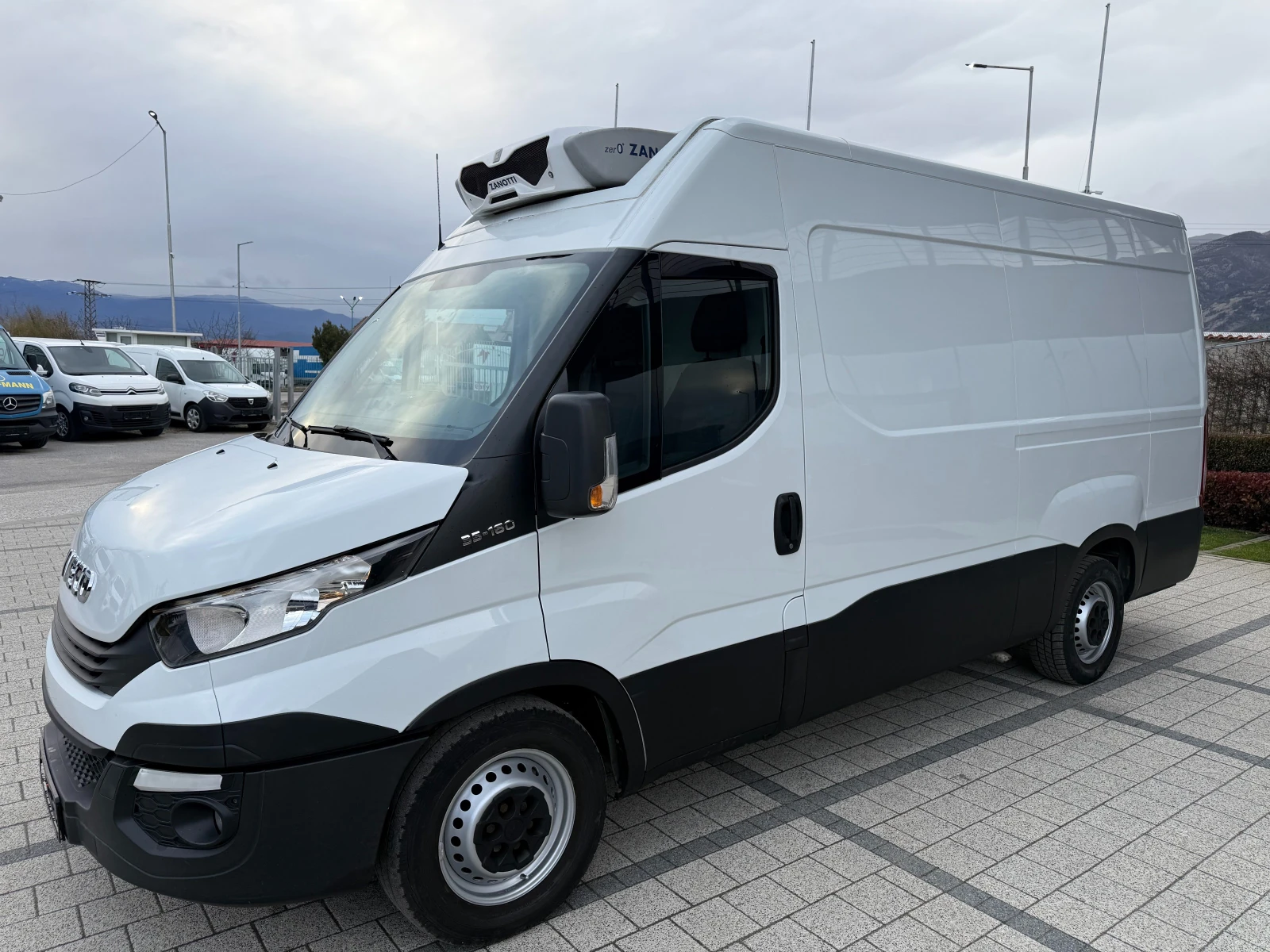 Iveco Daily 35S16 Хладилен + ток Климатроник Euro 6 - изображение 4