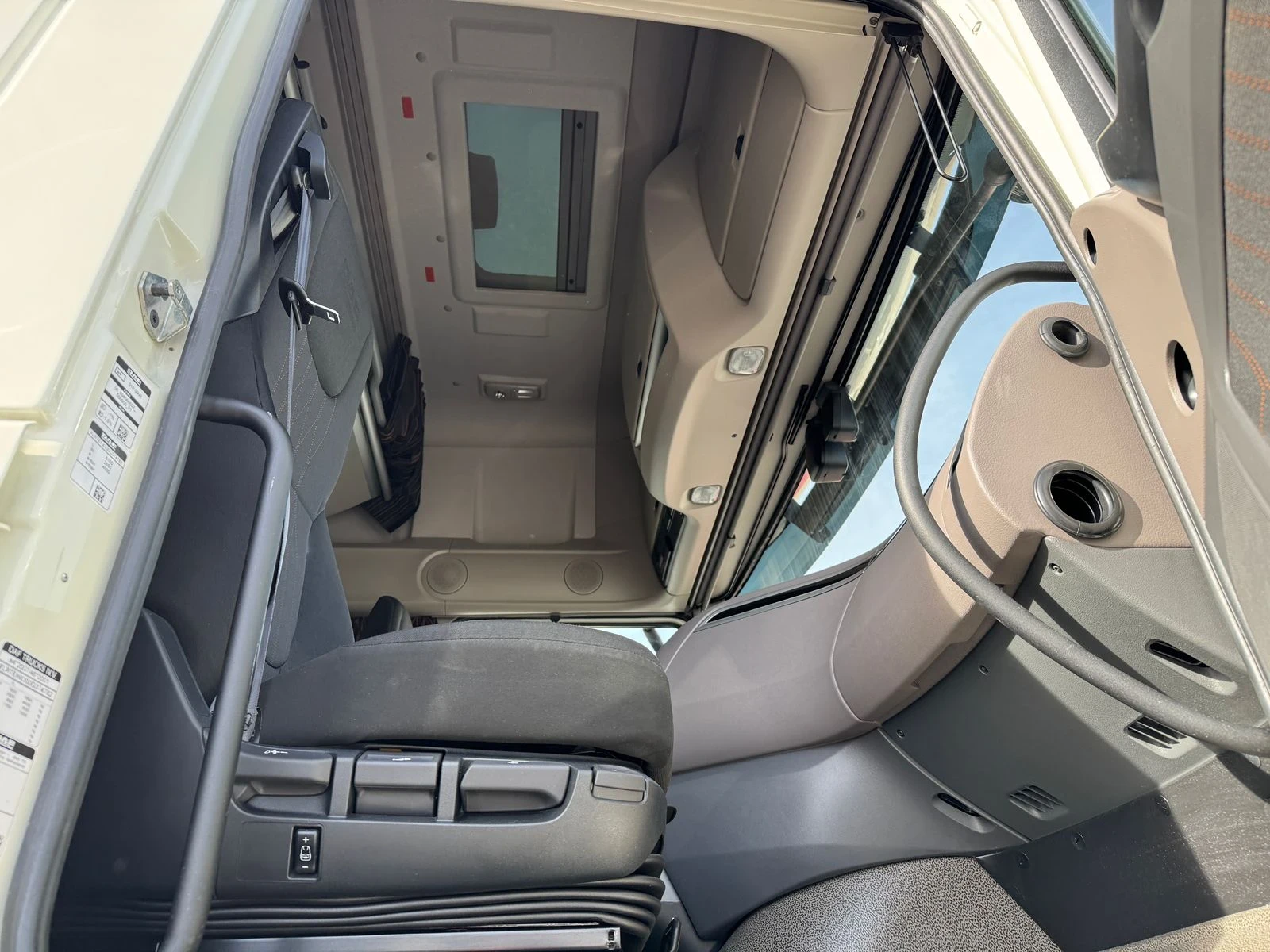 Daf Xf-480, снимка 8 - Камиони - 54216560