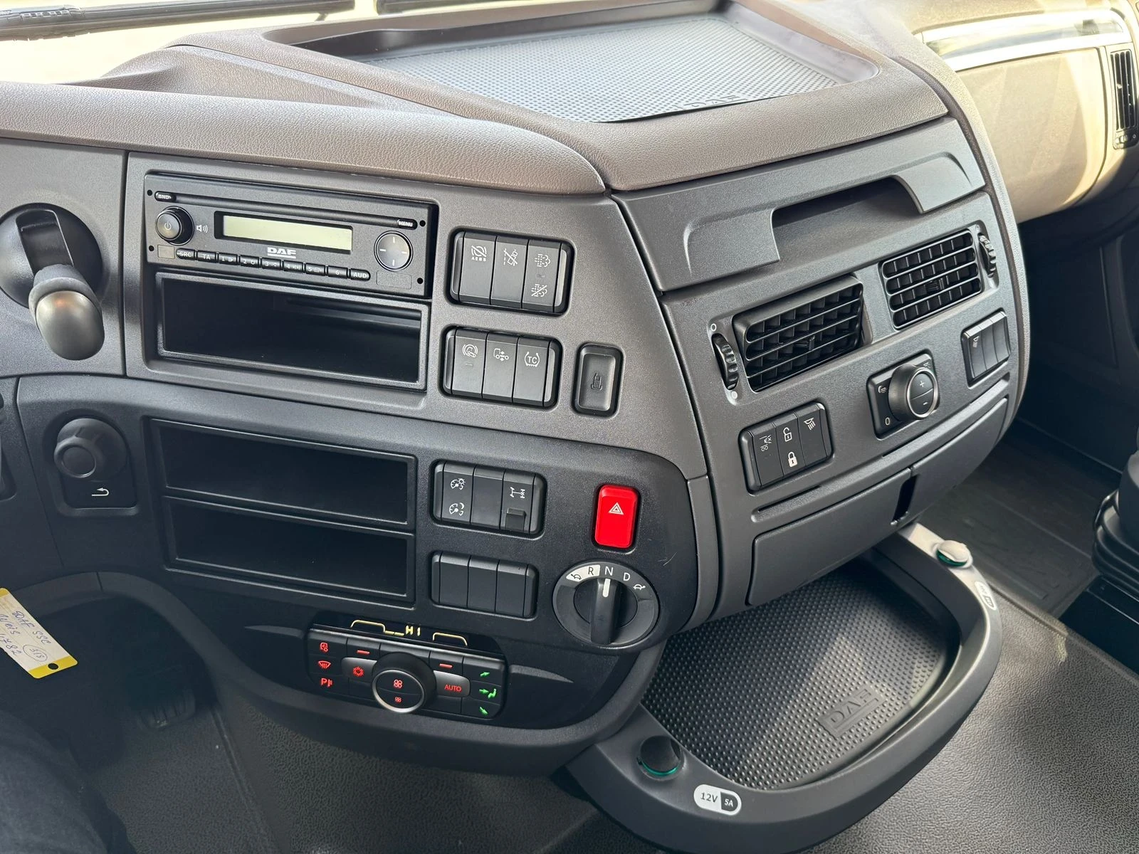 Daf Xf-480, снимка 12 - Камиони - 54216560