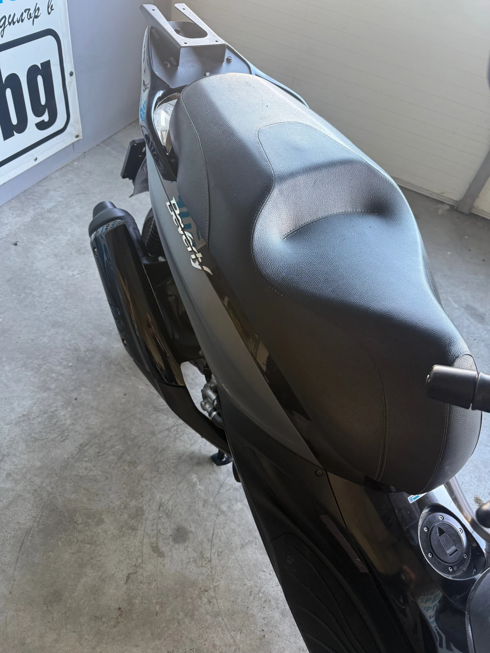 Piaggio Beverly 300i-2016г, снимка 9 - Мотоциклети и мототехника - 55198834