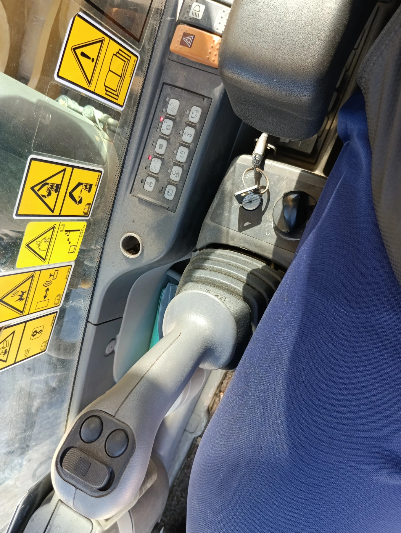  Cat 318 | Mobile.bg   13