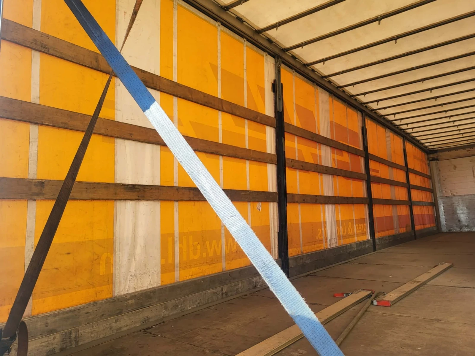 Полуремарке Schmitz, снимка 8 - Ремаркета - 53773846