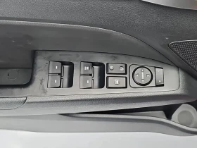 Hyundai Elantra, снимка 15