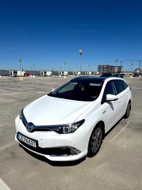 Toyota Auris, снимка 1