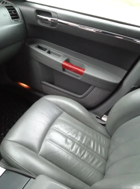 Chrysler 300c 5.7 HEMI | Mobile.bg    9