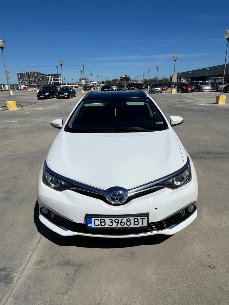 Toyota Auris, снимка 3 - Автомобили и джипове - 47300473