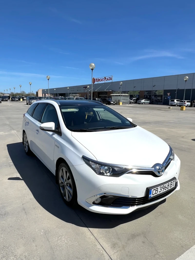 Toyota Auris, снимка 4 - Автомобили и джипове - 47300473