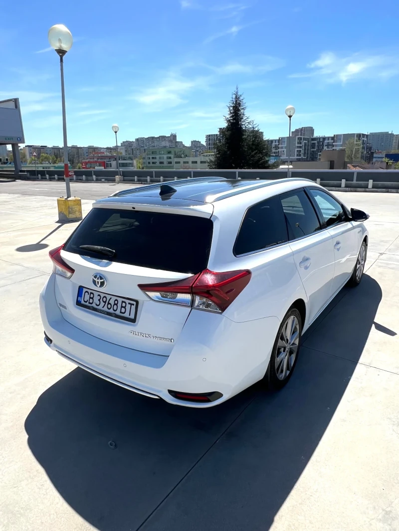 Toyota Auris, снимка 6 - Автомобили и джипове - 47300473