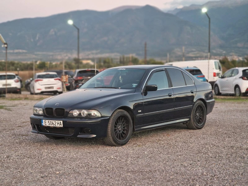 BMW 523 2.3i, снимка 1 - Автомобили и джипове - 47483474