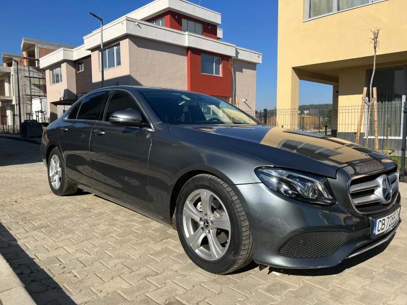 Mercedes-Benz E 220, снимка 2 - Автомобили и джипове - 48302366