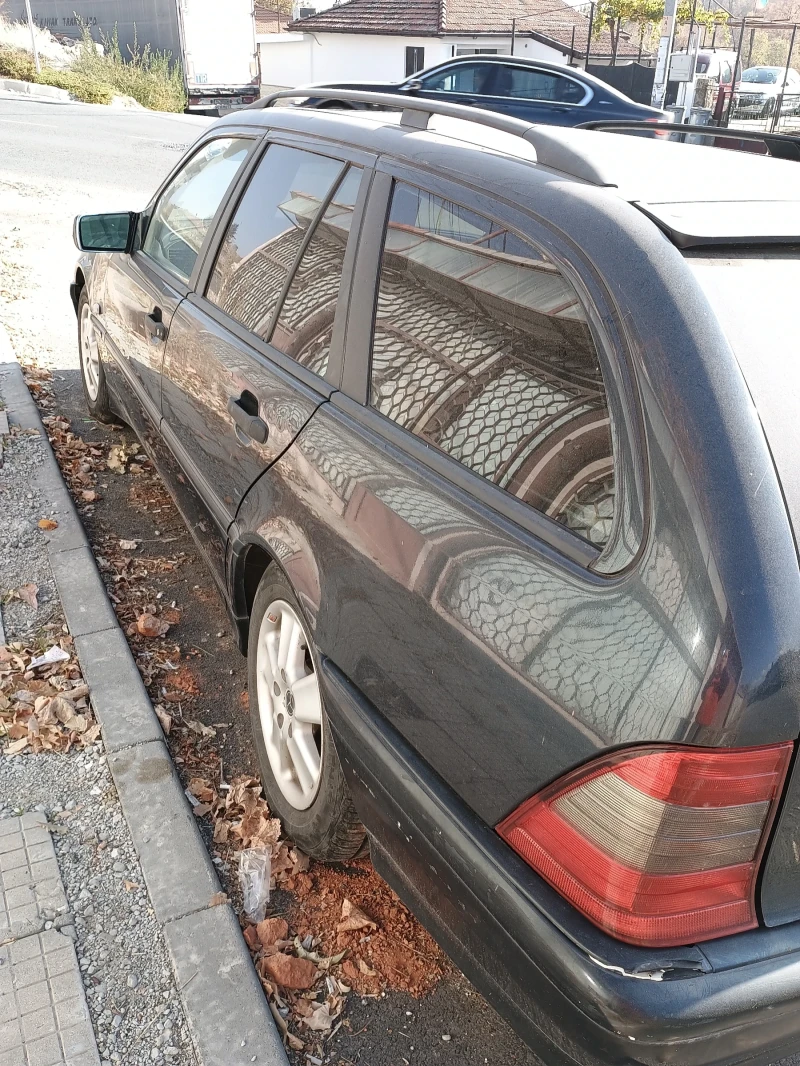 Mercedes-Benz C 180 1.8, снимка 3 - Автомобили и джипове - 47915175