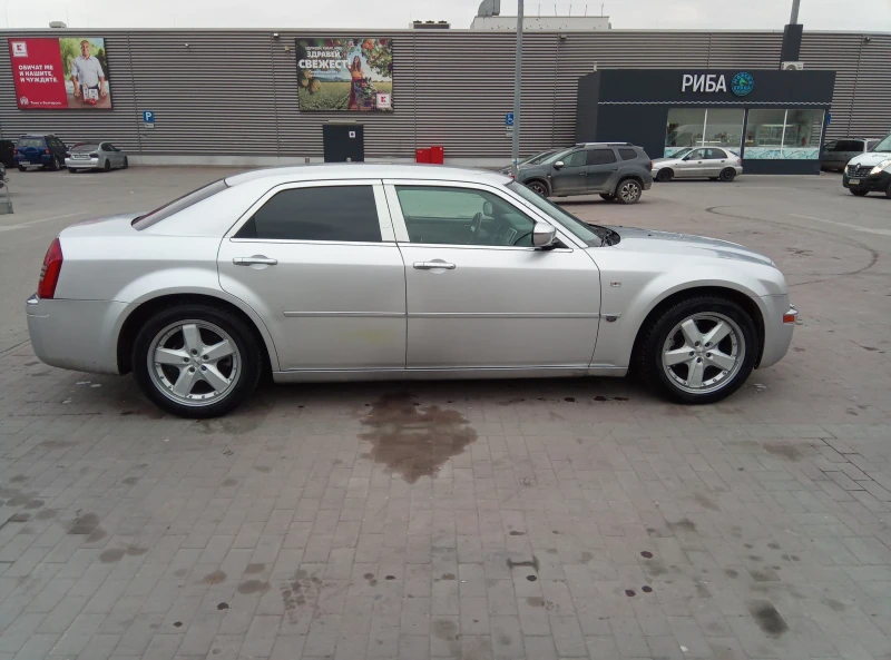 Chrysler 300c 5.7 HEMI, снимка 4 - Автомобили и джипове - 52396165