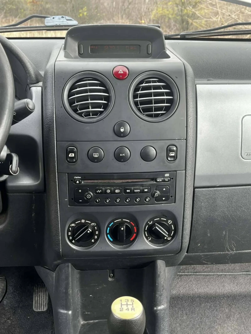 Citroen Berlingo 4 + 1, снимка 7 - Автомобили и джипове - 52690976