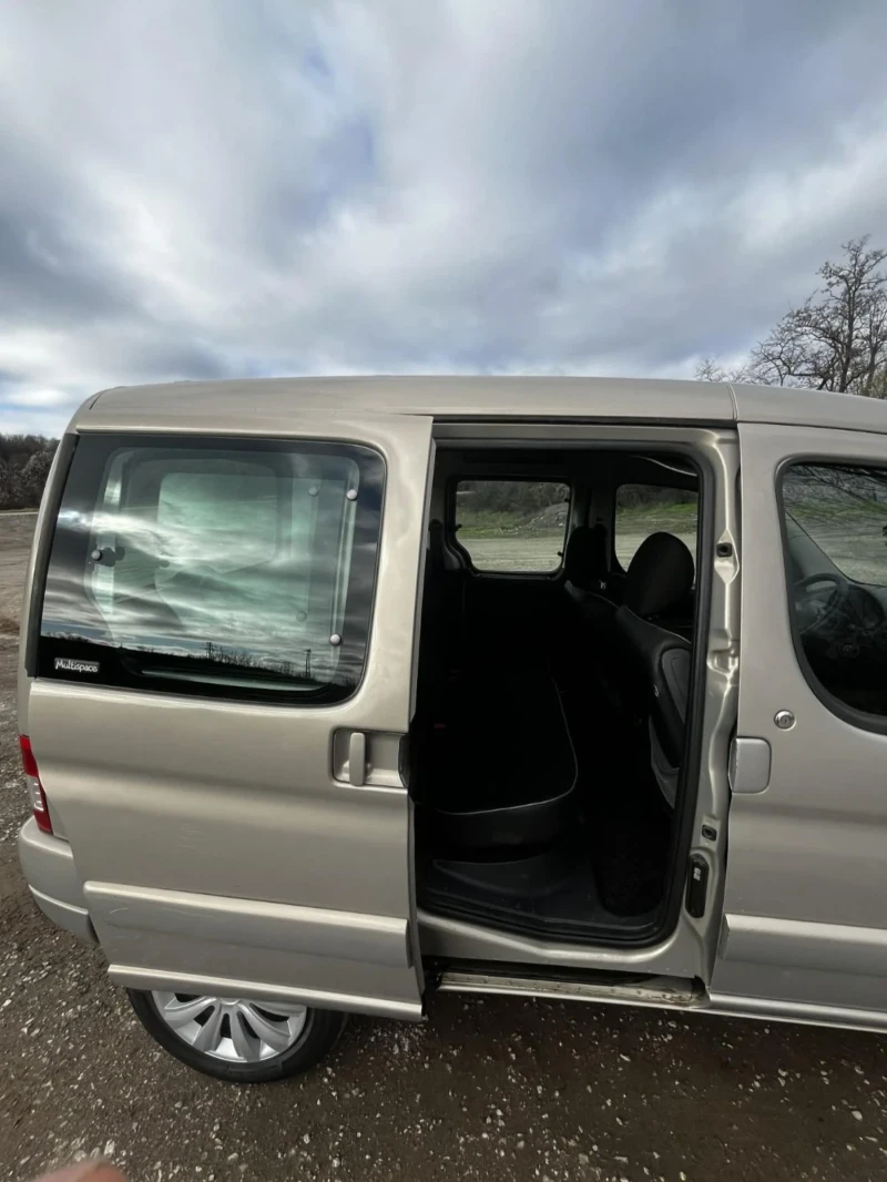 Citroen Berlingo 4 + 1, снимка 12 - Автомобили и джипове - 52690976