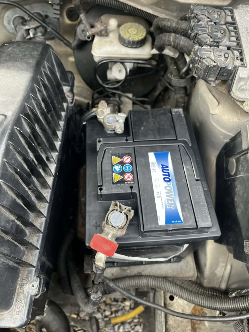 Citroen Berlingo 4 + 1, снимка 8 - Автомобили и джипове - 52690976