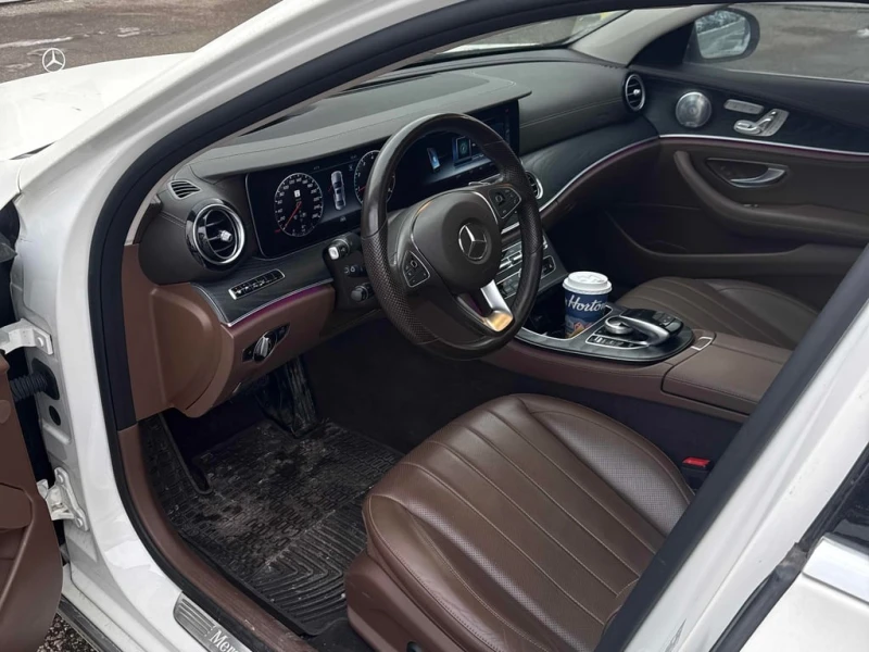 Mercedes-Benz E 300 2018 * CARFAX * БЕЗ ПЪРВОНАЧАЛНА ВНОСКА, снимка 7 - Автомобили и джипове - 52830633