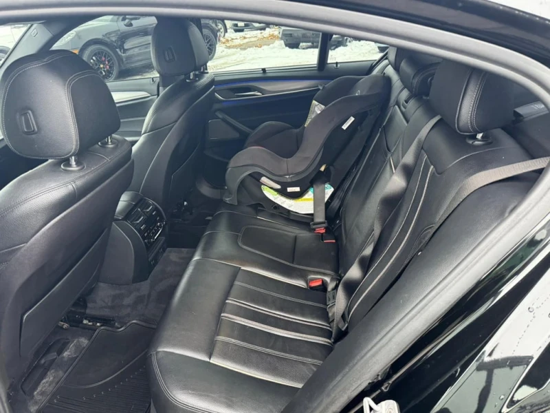 BMW 530 * 530i xDrive * CARFAX * ЦЕНА ДО БГ, снимка 13 - Автомобили и джипове - 53047045