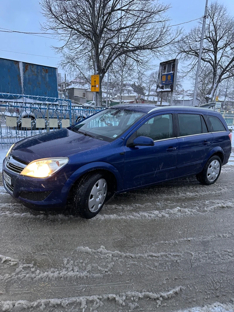 Opel Astra 1.9 CDTI, снимка 2 - Автомобили и джипове - 53052796