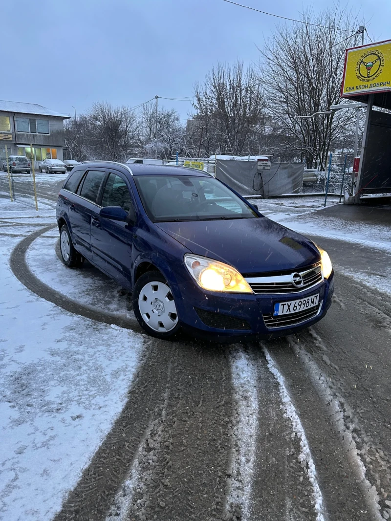 Opel Astra 1.9 CDTI, снимка 6 - Автомобили и джипове - 53052796