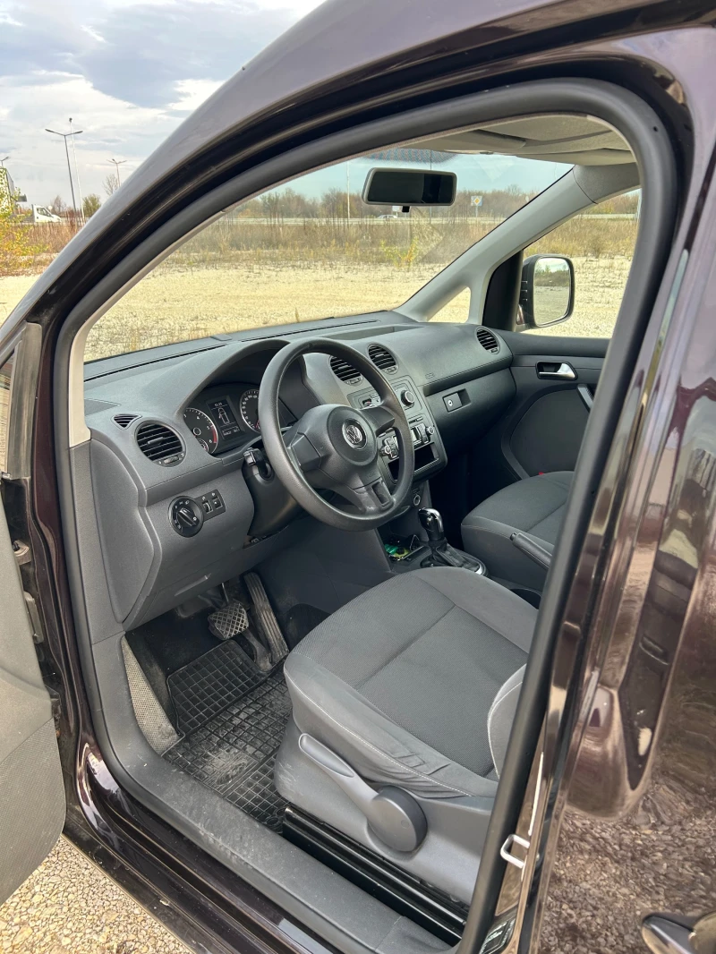 VW Caddy 1.6, снимка 5 - Автомобили и джипове - 53062892