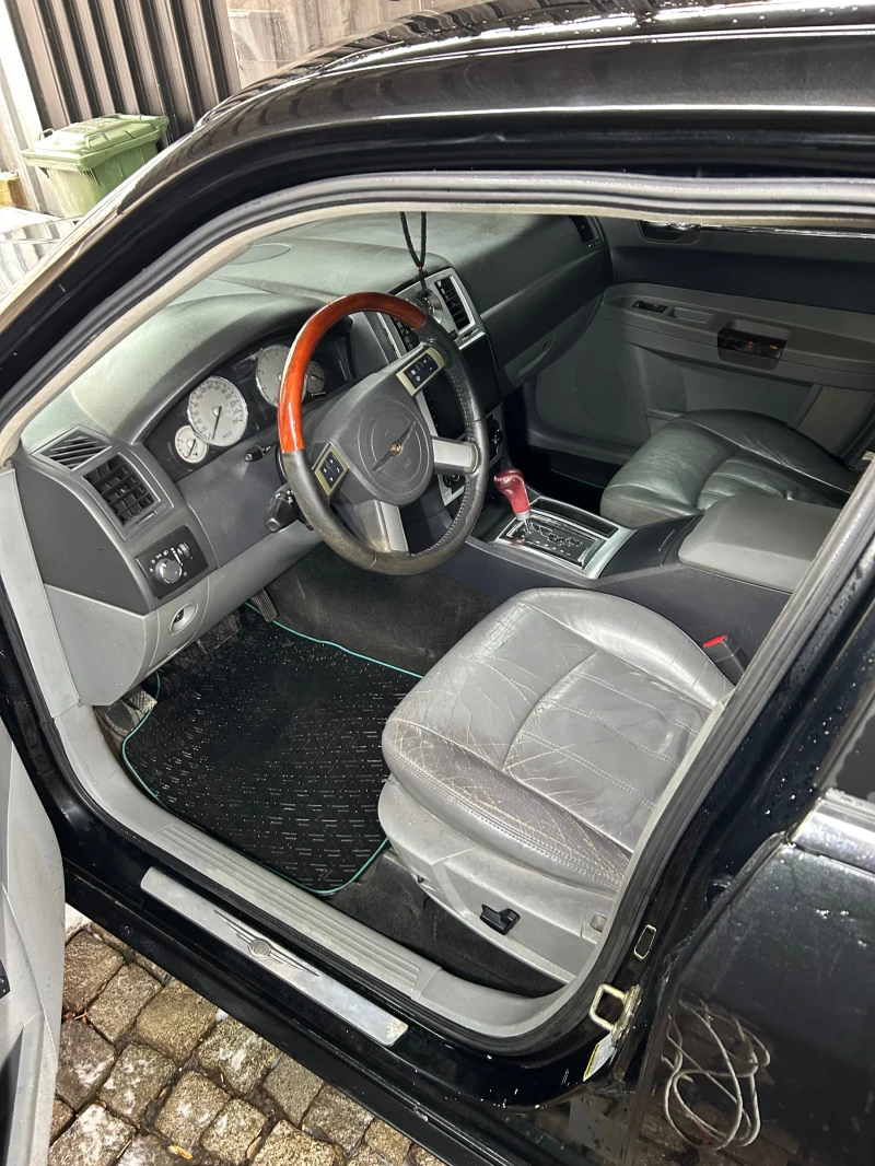 Chrysler 300c, снимка 5 - Автомобили и джипове - 53189233